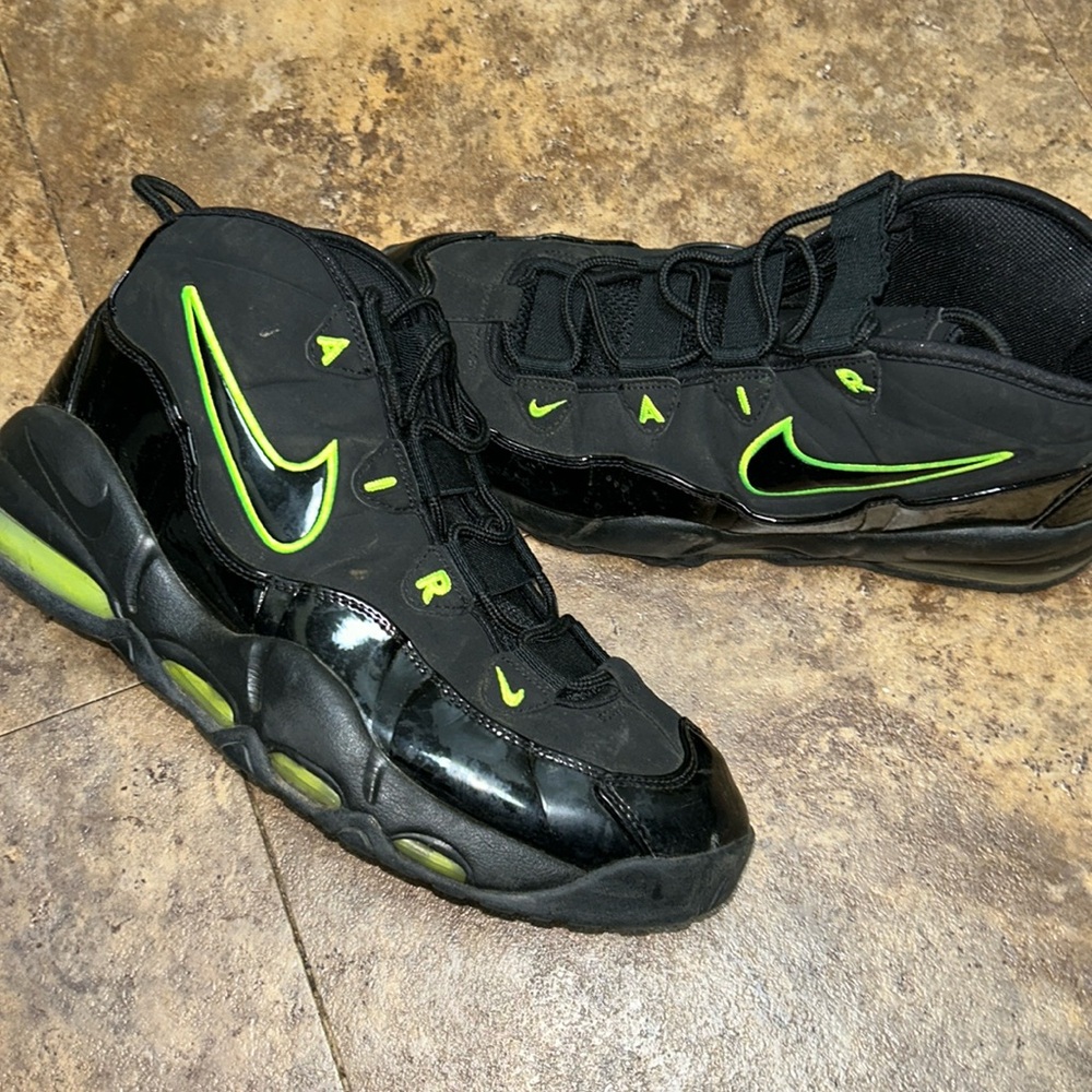 Nike air max size 11.5 black with Paton leather like new black and bright green